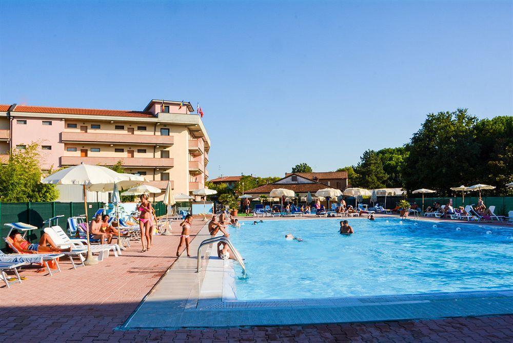 Aparthotel Costa Paradiso リド・アドリアーノ エクステリア 写真