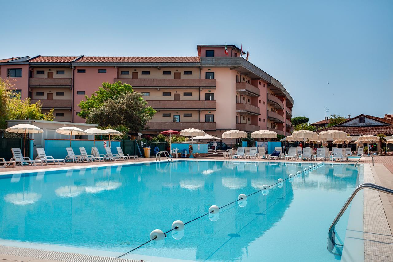 Aparthotel Costa Paradiso リド・アドリアーノ エクステリア 写真
